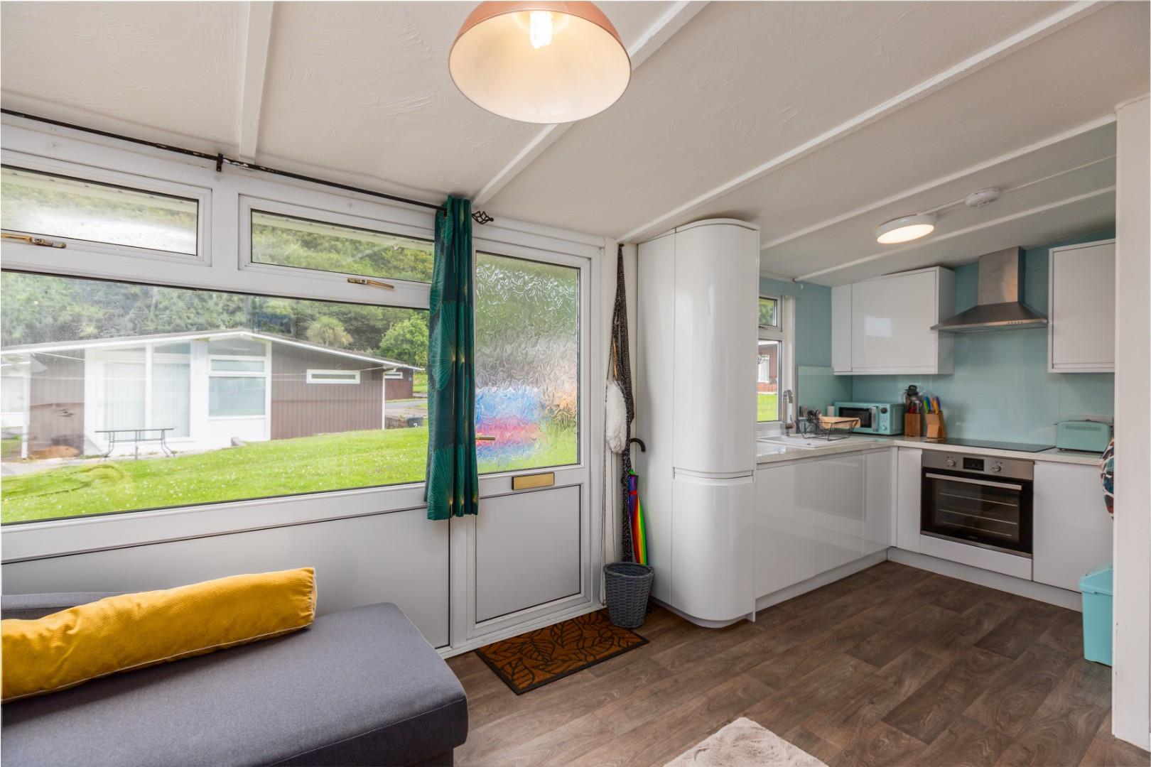 Summercliff Chalets, Caswell Bay, Swansea, SA3 3BP